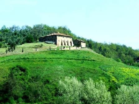 Complesso di rustici per attivita' ricettiva