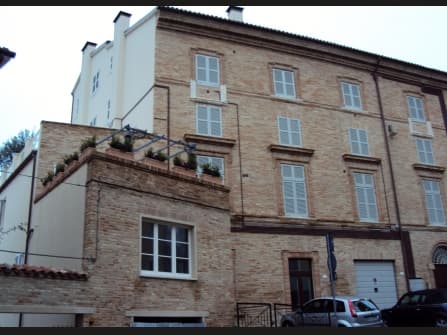 Osimo Palazzina In Vendita