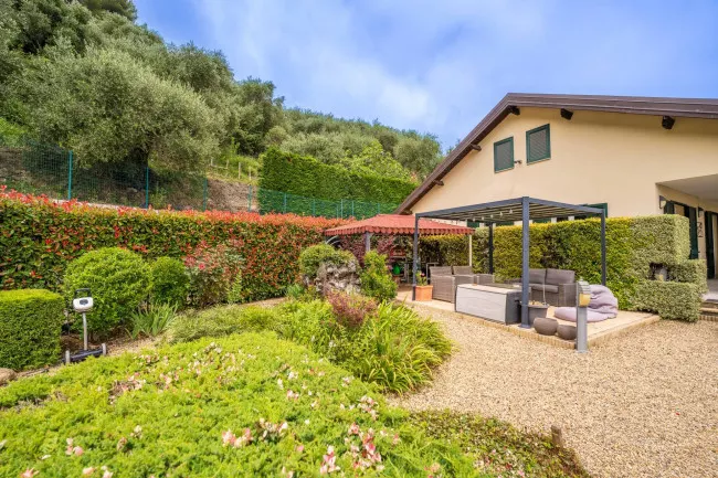 Camporosso, ampia villa in vendita - foto 2