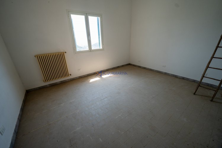 MAT04352