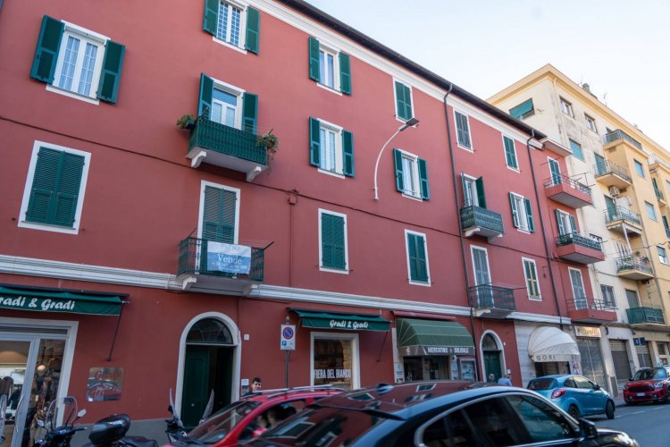 Arma di Taggia, quadrilocale sul mare - foto 3
