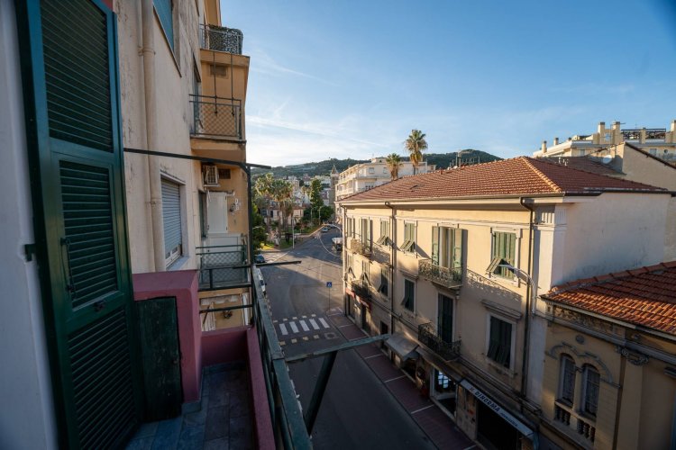Arma di Taggia, quadrilocale sul mare - foto 4