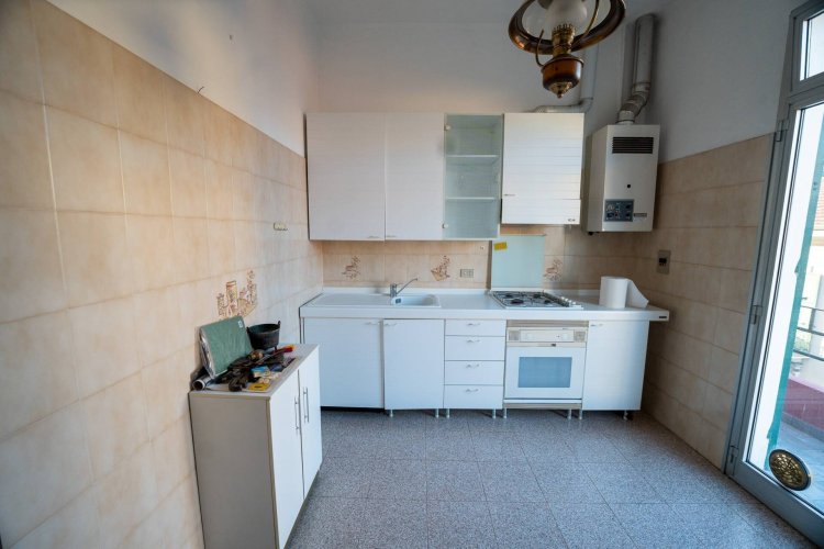 Arma di Taggia, quadrilocale sul mare - foto 9