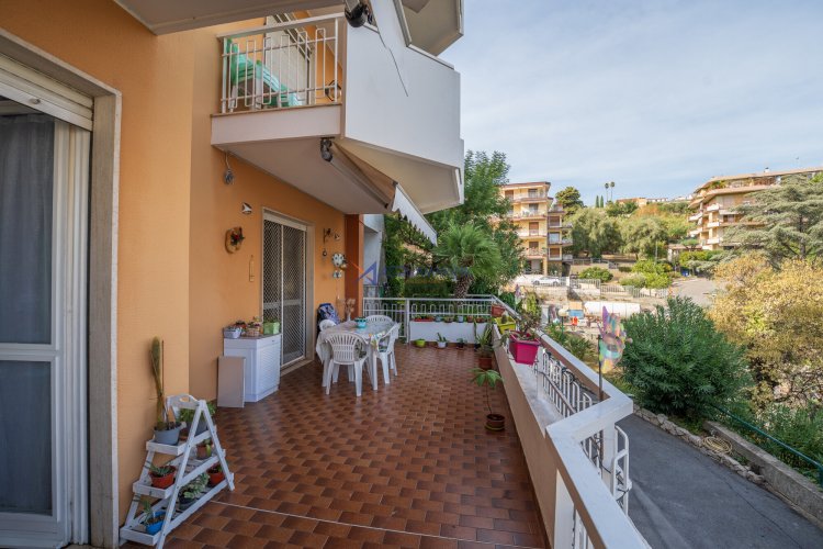 Sanremo, appartamento con ampia terrazza vista mare - foto 32