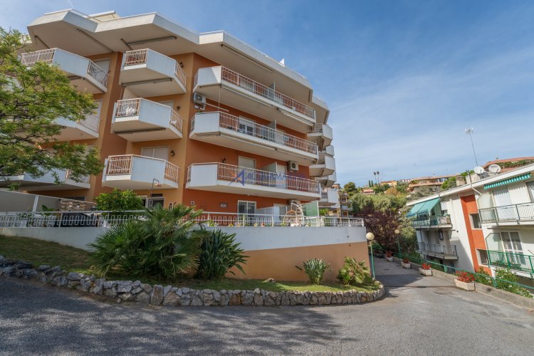 Sanremo, appartamento con ampia terrazza vista mare - foto 41