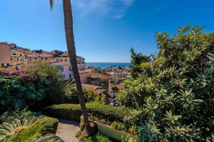 BORDIGHERA : VILLA AVEC VUE SUR LA MER à louer en centre-ville ! - foto 2