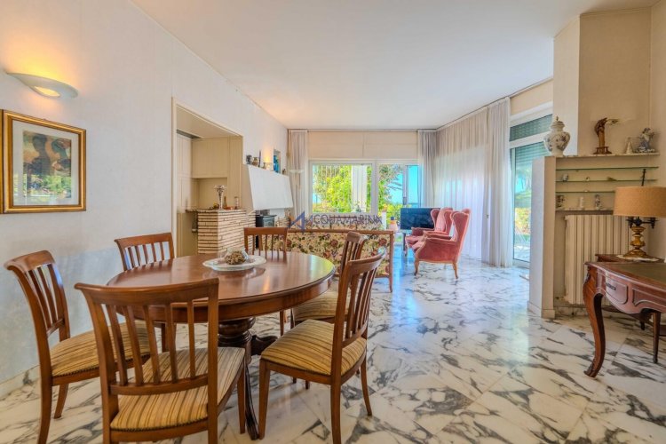 BORDIGHERA : VILLA AVEC VUE SUR LA MER à louer en centre-ville ! - foto 9