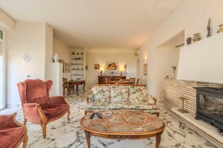 BORDIGHERA : VILLA AVEC VUE SUR LA MER à louer en centre-ville ! - foto 11