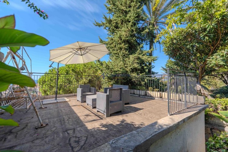 BORDIGHERA : VILLA AVEC VUE SUR LA MER à louer en centre-ville ! - foto 35