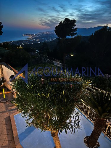 Cipressa : villa jumelée de prestige avec vue sur la mer, piscine et parc. - foto 20