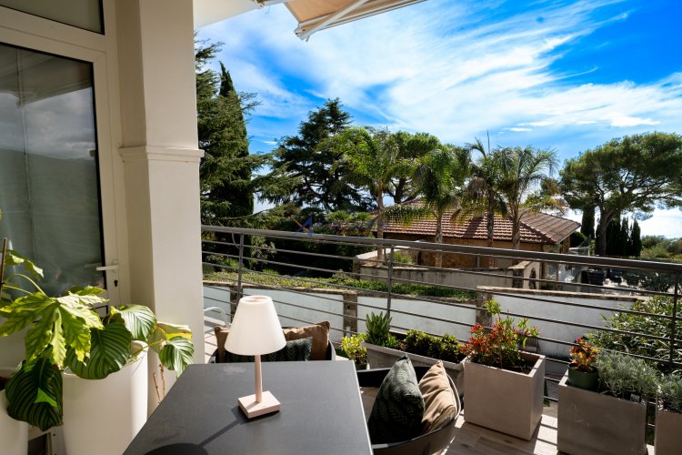 Cipressa : villa jumelée de prestige avec vue sur la mer, piscine et parc. - foto 21