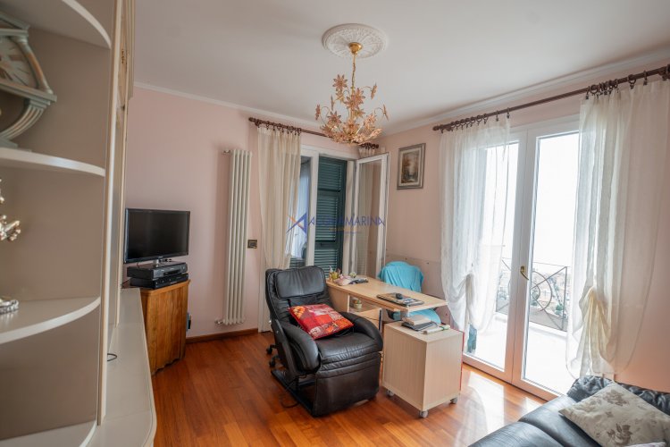 Bordighera, prestigieuse villa avec vue sur la mer et piscine. - foto 34