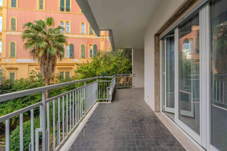 Sanremo: Apartment for rent with a terrace in the city center, just a short walk from the sea! - foto 9