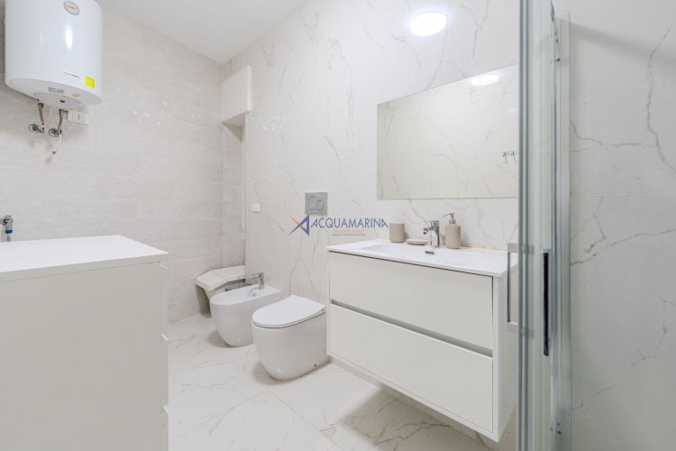 Sanremo: Apartment for rent with a terrace in the city center, just a short walk from the sea! - foto 11