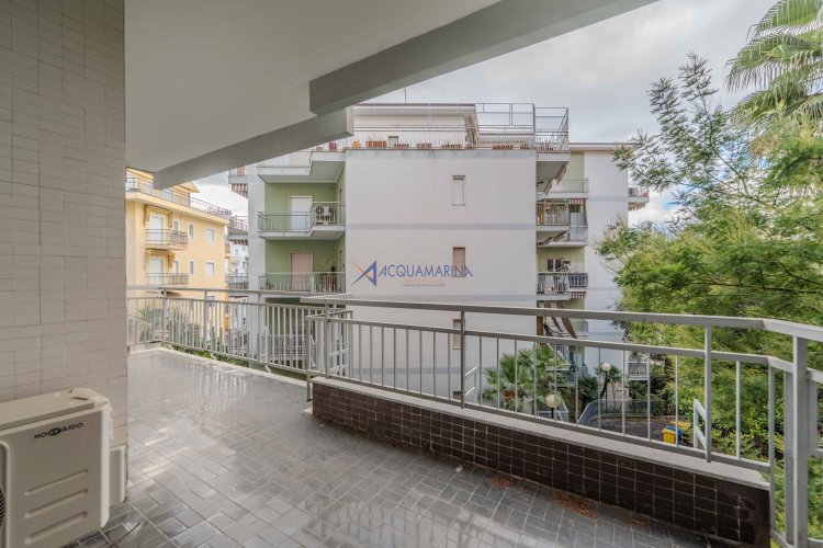 Sanremo: Apartment for rent with a terrace in the city center, just a short walk from the sea! - foto 38