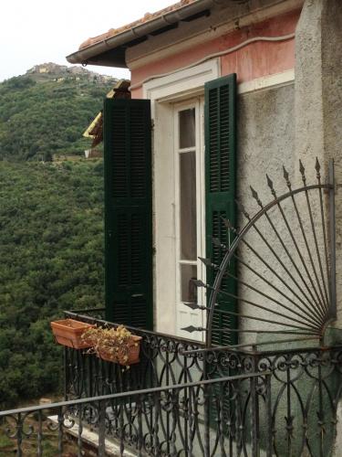 Apricale, appartamento in ven…