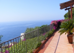 Holidays Rentals in Liguria or Frenche Riviera Cote d'Azur